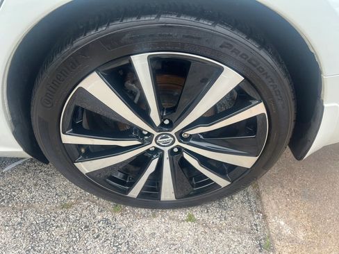 Used 2021 Nissan Altima 2.5 SR FWD image 10