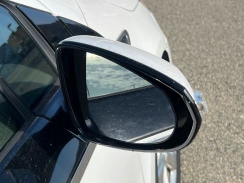 Used 2014 Chevrolet Volt Premium w/ Premium Trim Package FWD image 16