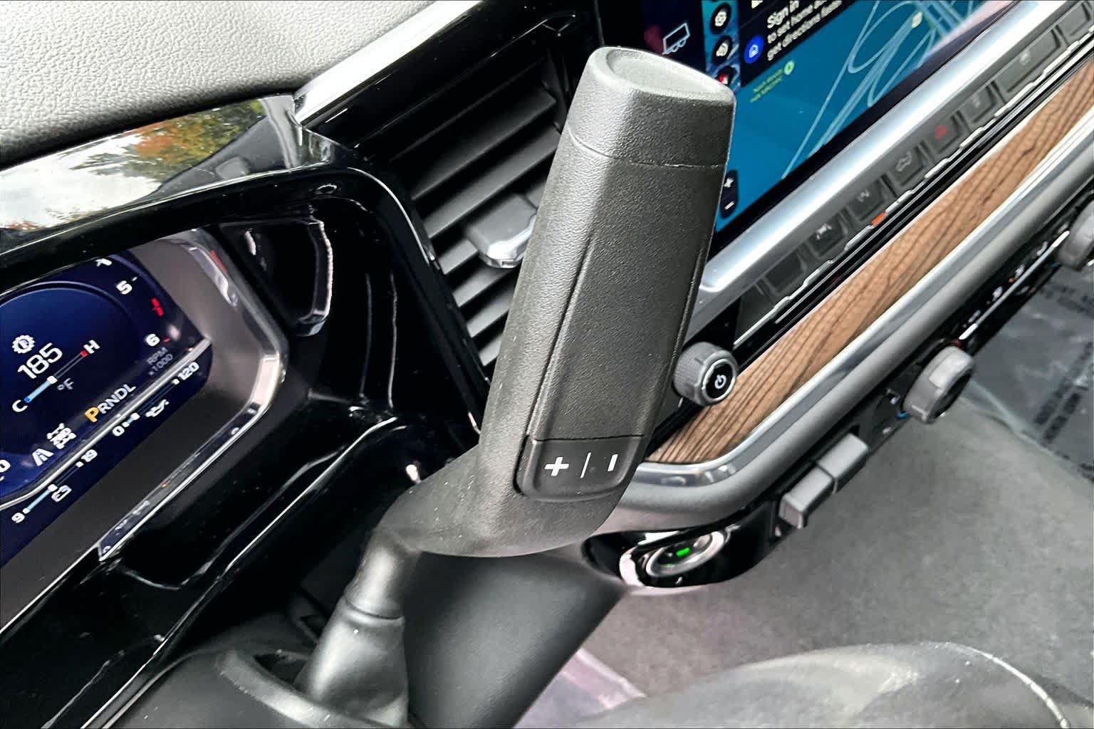 Used 2022 Chevrolet Silverado 1500 RST AWD/4WD image 16