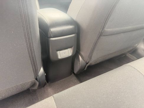 Used 2025 Nissan Versa SV FWD image 23