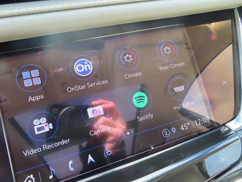 Used 2023 Cadillac XT6 Premium Luxury w/ Technology Package image 32