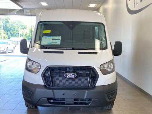 New 2026 Ford Transit 250 148 Medium Roof RWD image 3