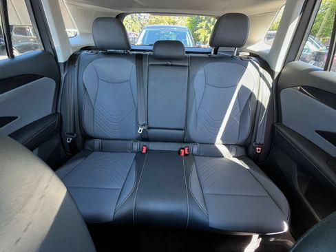 Used 2026 Volkswagen Tiguan SE AWD/4WD image 35