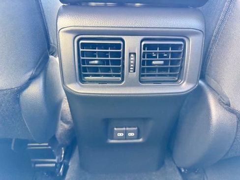 Used 2023 Toyota RAV4 XLE AWD/4WD image 20