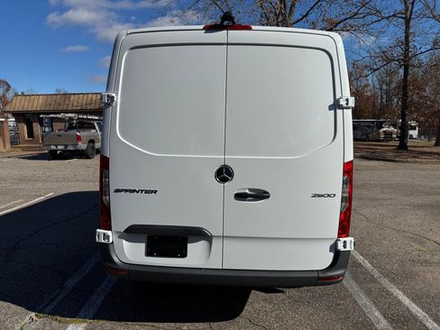 New 2026 Mercedes-Benz Sprinter 2500 image 24