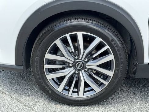 Certified 2022 Nissan Kicks SR FWD image 29
