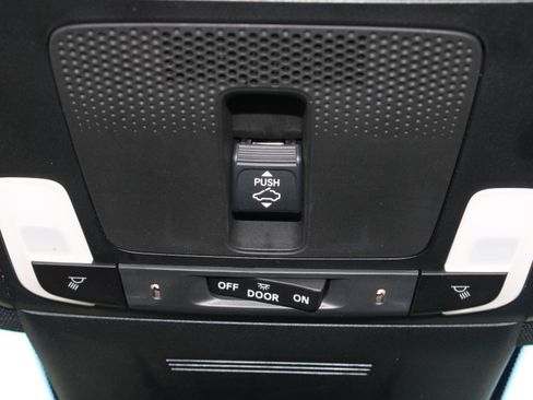 Used 2023 Honda CR-V Sport Touring image 12