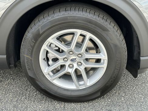 New 2026 Ford Explorer Active w/ Active Comfort Package RWD image 15