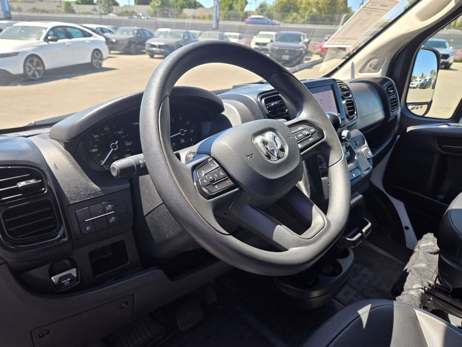 Used 2025 RAM ProMaster 2500 w/ Convenience Group FWD image 13