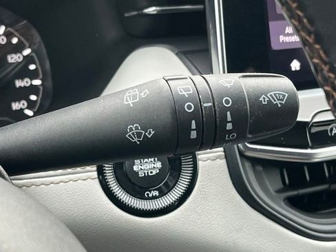 Used 2022 Jeep Compass Limited image 39