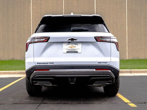 New 2026 Chevrolet Equinox ACTIV AWD/4WD image 8
