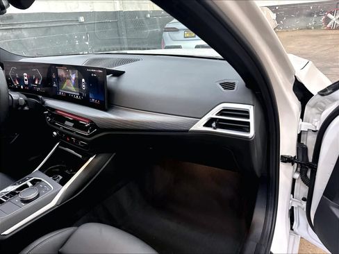 Used 2025 BMW 330i Sedan w/ Convenience Package RWD image 18