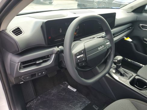 New 2026 Kia K4 FWD image 19