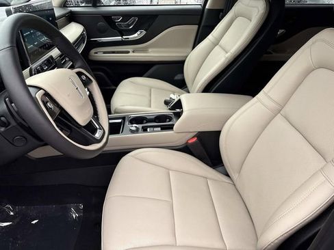 New 2026 Lincoln Corsair Reserve image 23