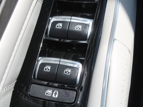 Used 2025 Kia Sorento SX AWD/4WD image 21