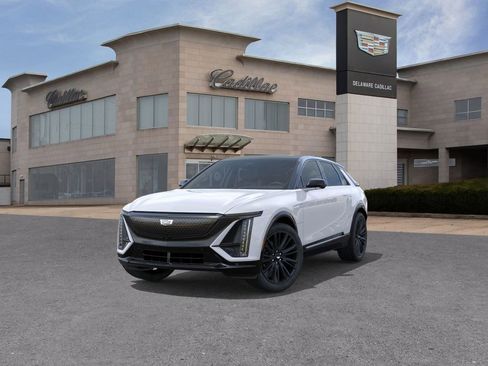 New 2026 Cadillac Lyriq Sport image 8