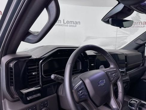 Used 2025 Chevrolet Silverado 1500 ZR2 w/ Technology Package image 11