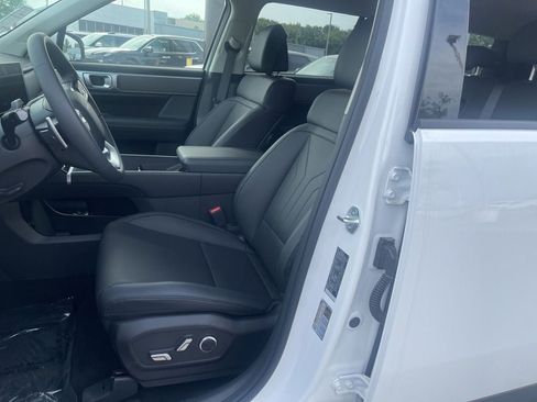 Used 2024 Hyundai Santa Fe SEL FWD image 14
