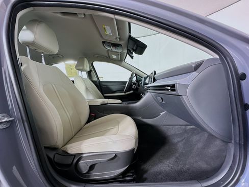 Used 2024 Hyundai Sonata SEL FWD image 31