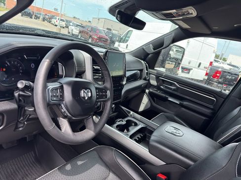 Used 2025 RAM 1500 Laramie AWD/4WD image 26