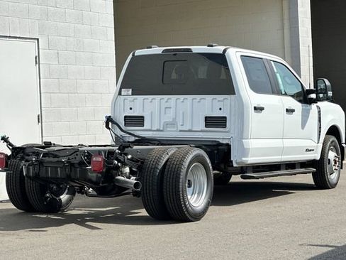 New 2026 Ford F350 XL w/ XL Chrome Package RWD image 3