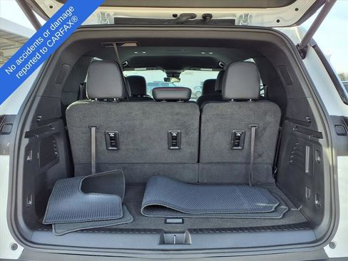 Used 2024 Chevrolet Traverse Z71 image 11