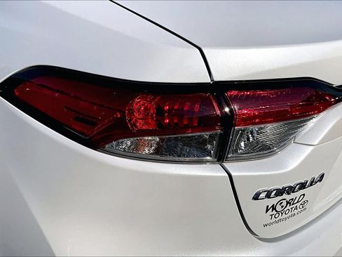 Used 2026 Toyota Corolla LE FWD image 29