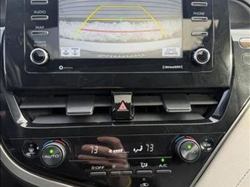 Used 2022 Toyota Camry SE image 23