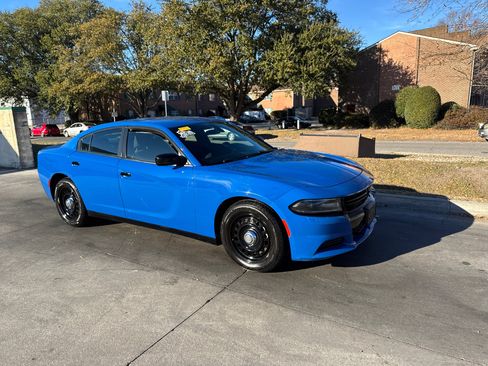 Used 2020 Dodge Charger Police w/ Street Appearance Group image 2