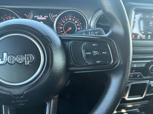 Used 2023 Jeep Gladiator Sport w/ Trailer Tow Package image 9