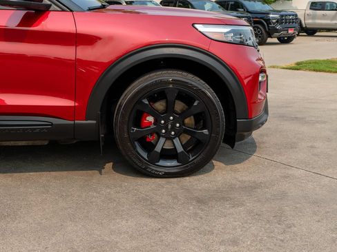 Used 2023 Ford Explorer ST w/ Equipment Group 401A AWD/4WD image 39