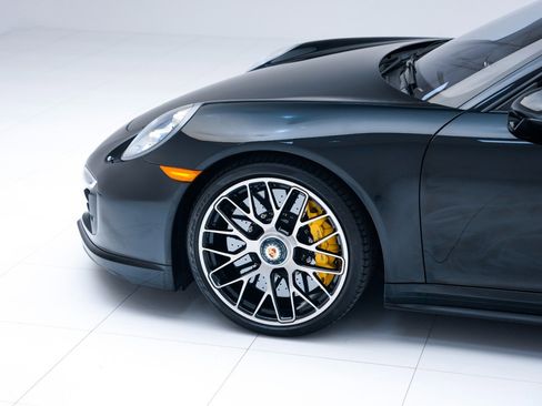 Used 2015 Porsche 911 Turbo S image 11