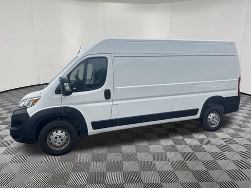 Used 2023 RAM ProMaster 2500 FWD image 12