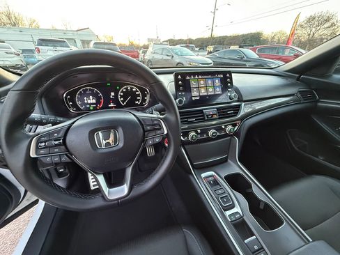 Used 2022 Honda Accord Sport image 14