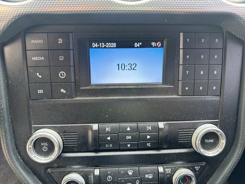 Used 2019 Ford Mustang GT RWD image 12
