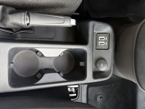 Used 2021 Ford Transit Connect XL image 20