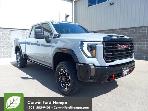 Used 2024 GMC Sierra 2500 AT4X image 1