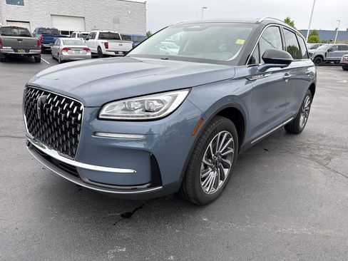 Used 2023 Lincoln Corsair Reserve w/ Equipment Group 201A AWD/4WD image 2
