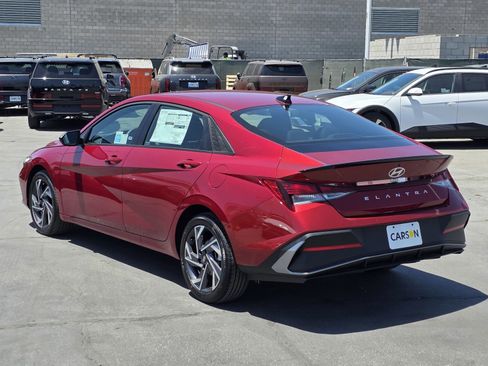 New 2025 Hyundai Elantra Sport image 8