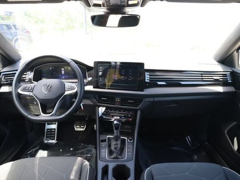 Used 2025 Volkswagen Jetta Sport FWD image 16