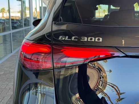 Certified 2025 Mercedes-Benz GLC 300 image 21