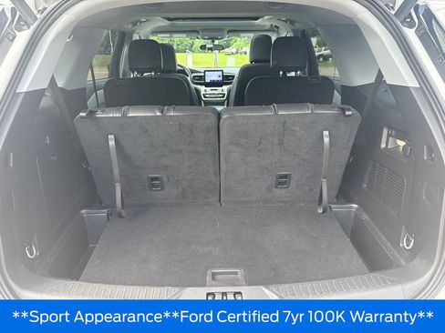Used 2024 Ford Explorer XLT w/ Equipment Group 202A AWD/4WD image 36