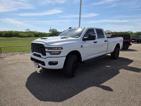 New 2026 RAM 2500 Tradesman AWD/4WD image 3