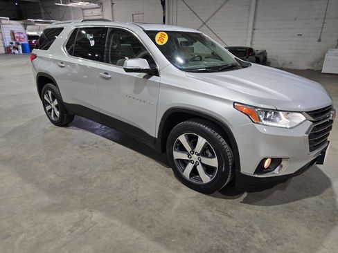 Used 2018 Chevrolet Traverse LT AWD/4WD image 18