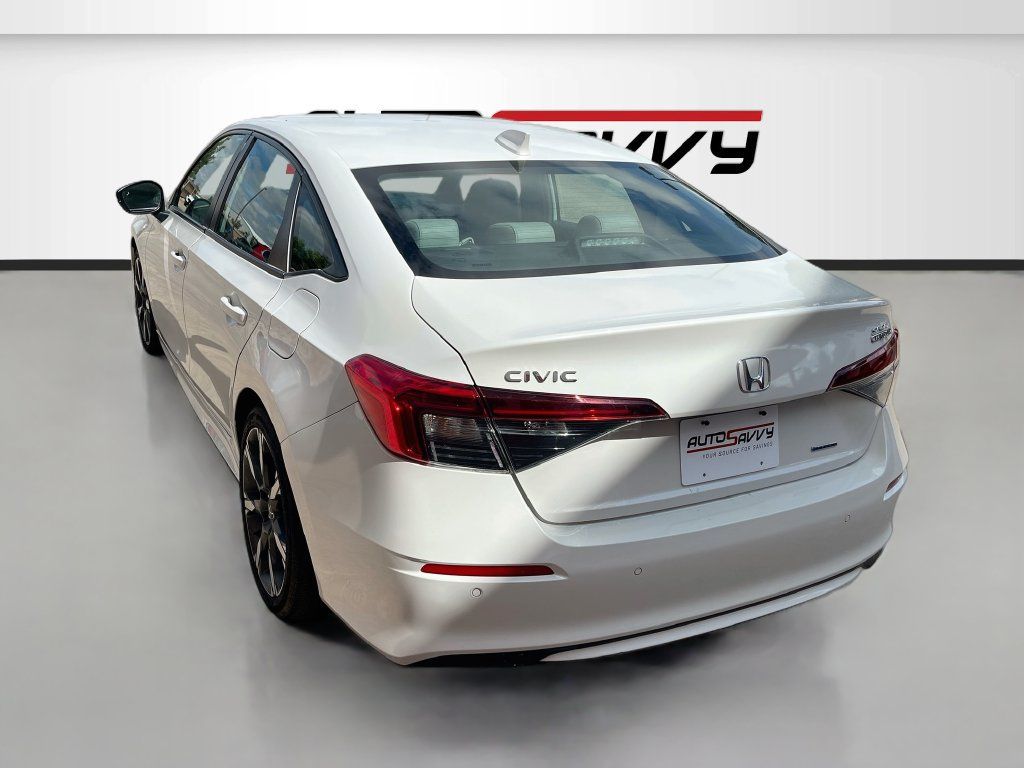Used 2025 Honda Civic Sport Touring image 5