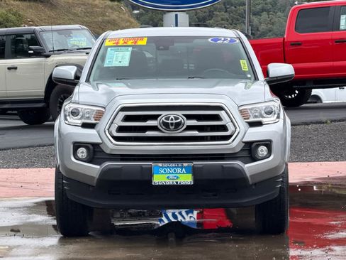 Used 2022 Toyota Tacoma 4x4 Double Cab image 9