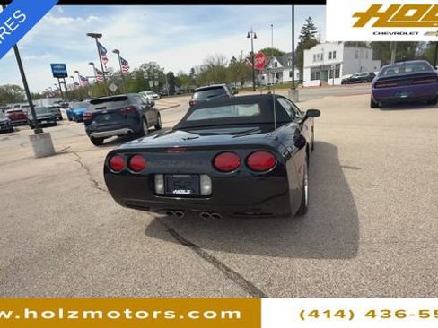 Used 2001 Chevrolet Corvette Convertible w/ Preferred Equipment Group2 RWD image 8