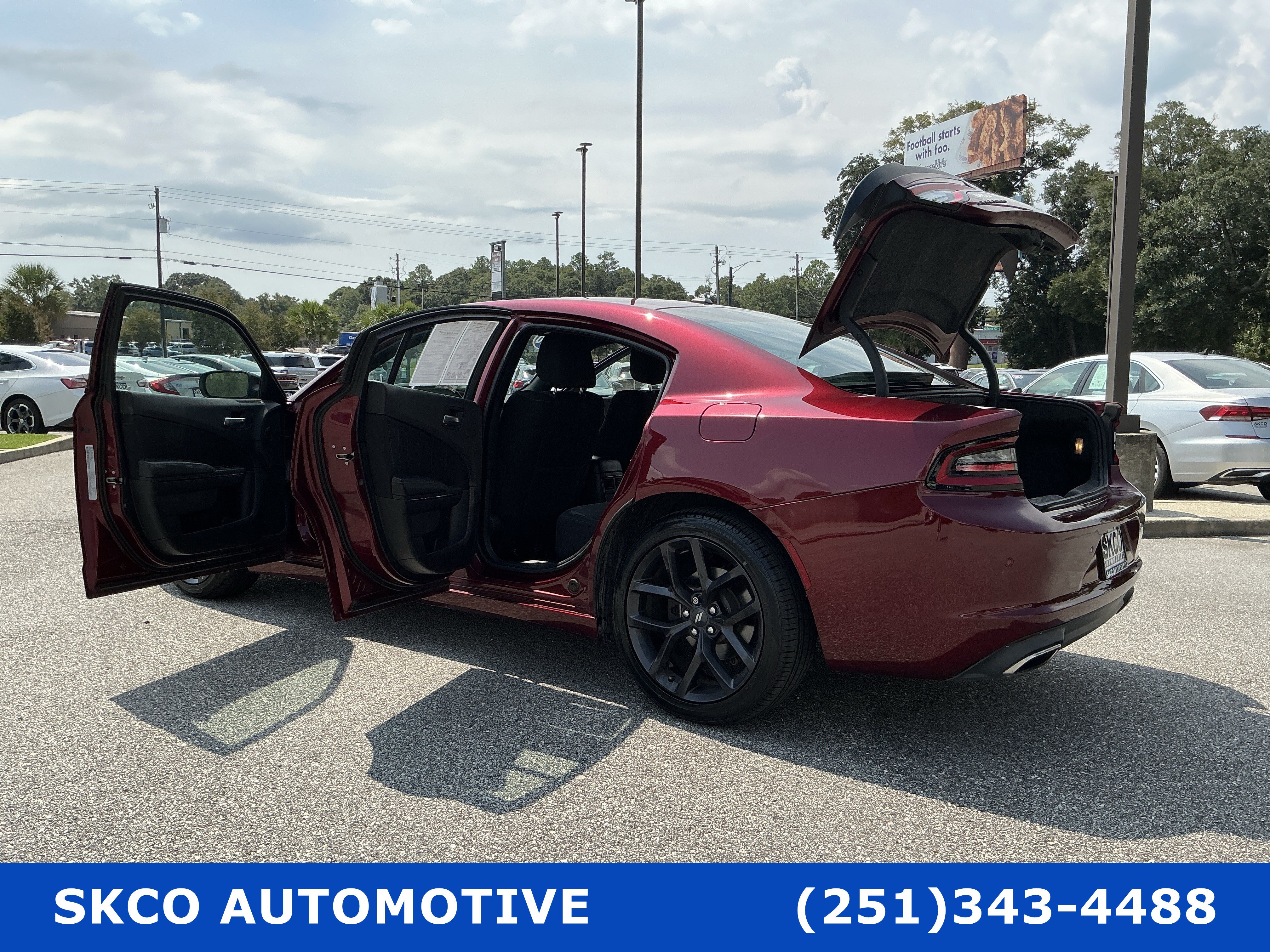 Used 2020 Dodge Charger SXT w/ Blacktop Package RWD image 32