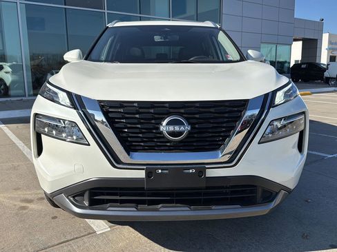 Used 2023 Nissan Rogue SL image 4