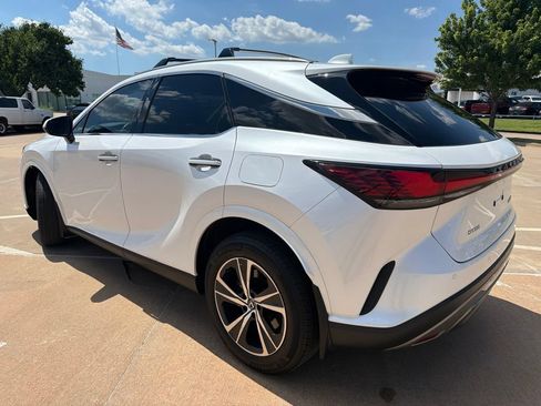 Used 2024 Lexus RX 350 Premium w/ Accessory Package (A2) FWD image 2